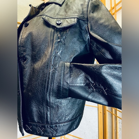 Black Leather Jacket Womens size L - Picture 5 of 10